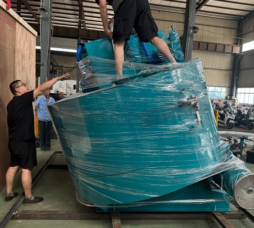 Refractory material intensive mixer exported to Russia